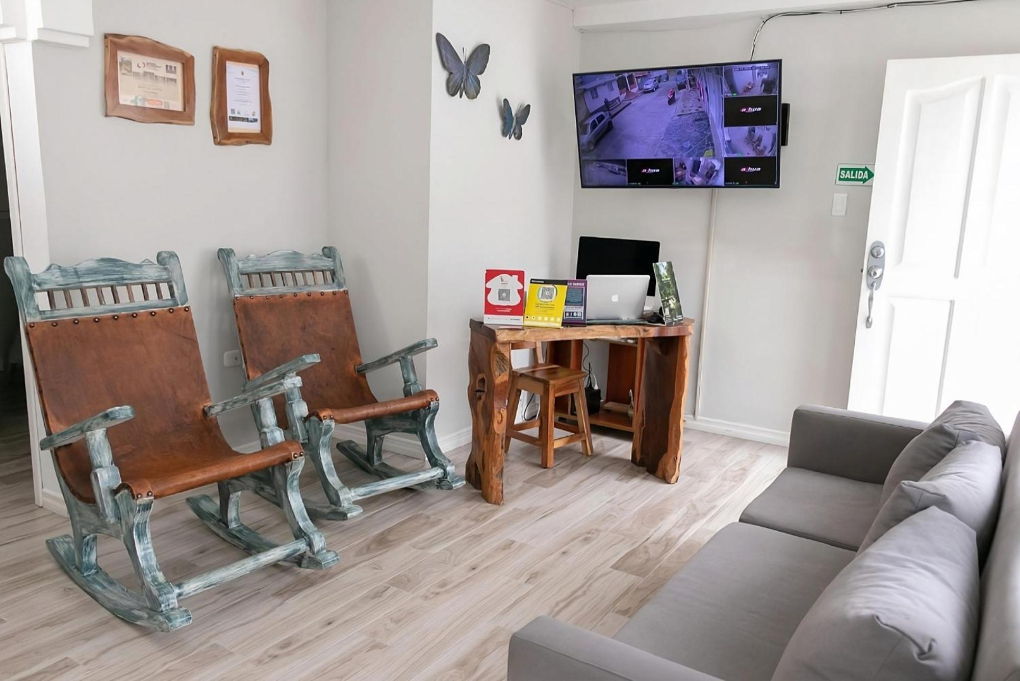 Casa Hotel Alicia ฟิลานเดีย ภายนอก รูปภาพ