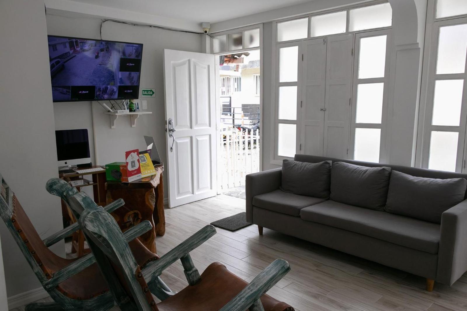 Casa Hotel Alicia ฟิลานเดีย ภายนอก รูปภาพ